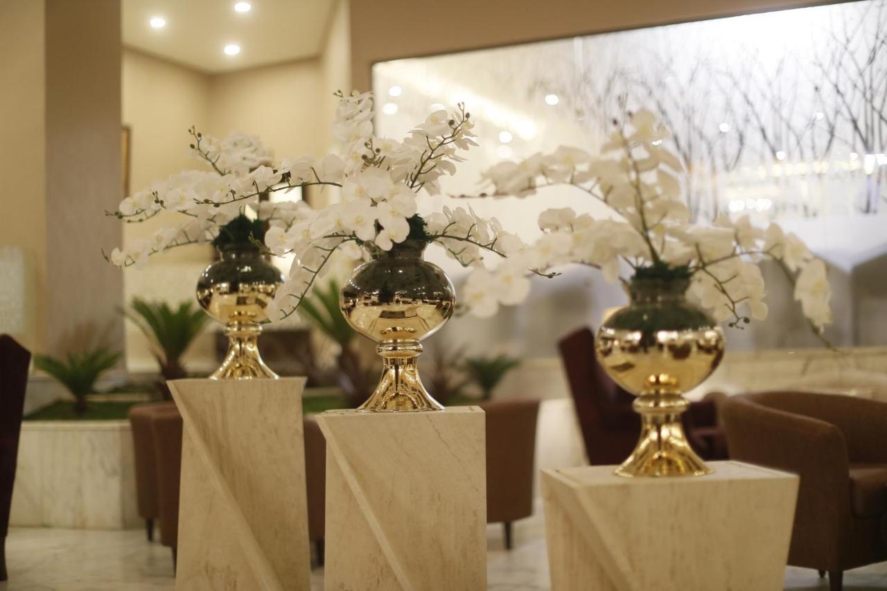 The Signature Hotel Amman Extérieur photo
