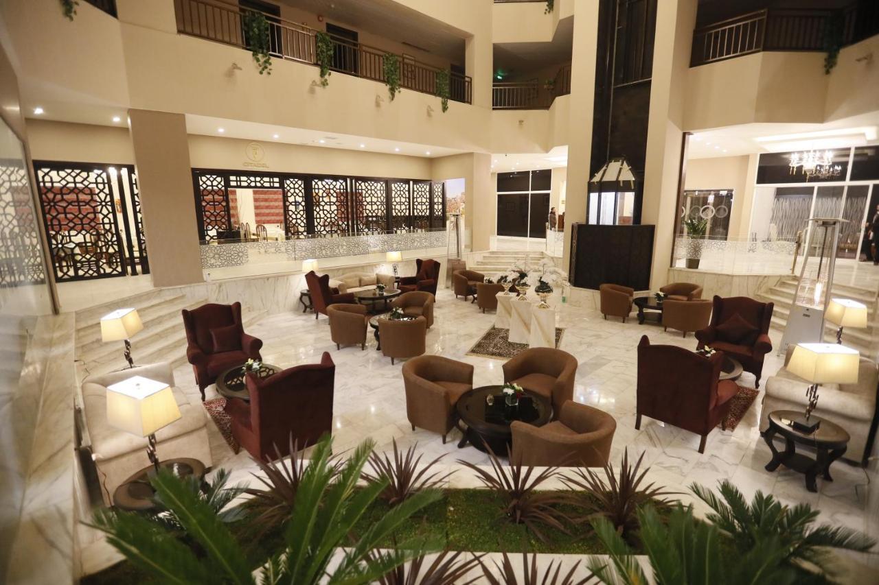 The Signature Hotel Amman Extérieur photo